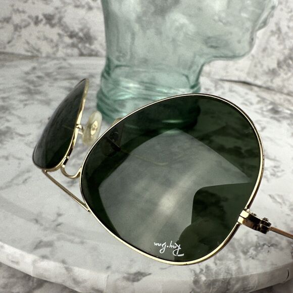 Ray Ban Vintage Aviator Large Gold Metal Sunglasses RB8026 Made in Italy - Picture 7 of 10